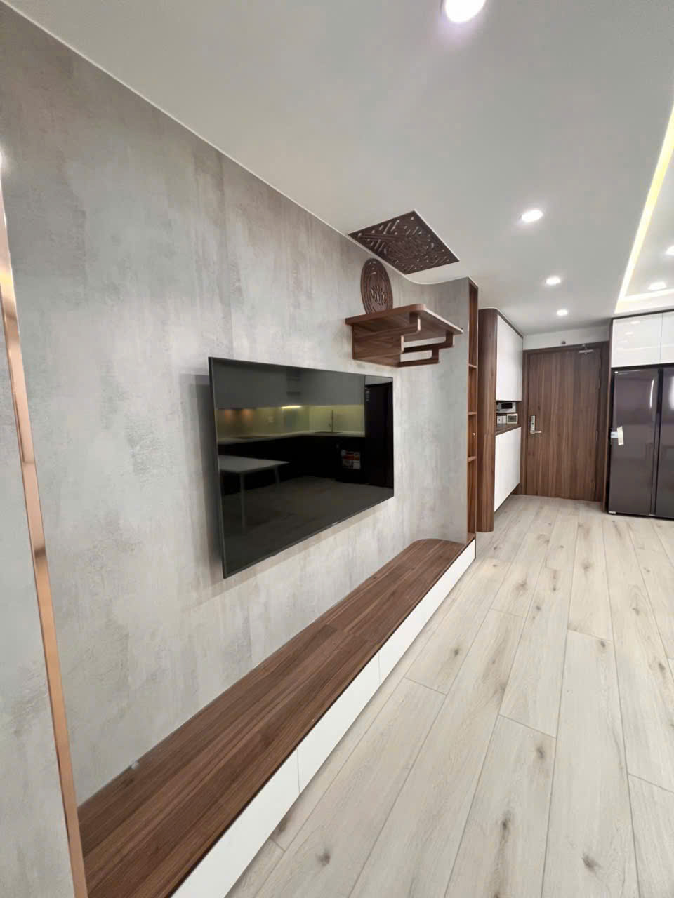 Kệ vách tivi KTV008