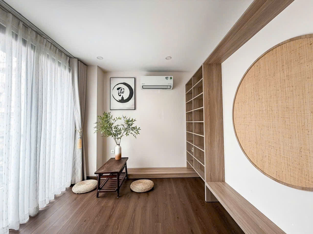 Kệ vách tivi KTV013
