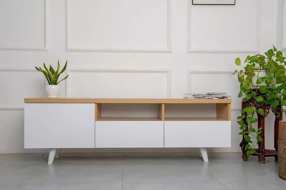 Kệ vách tivi KTV096